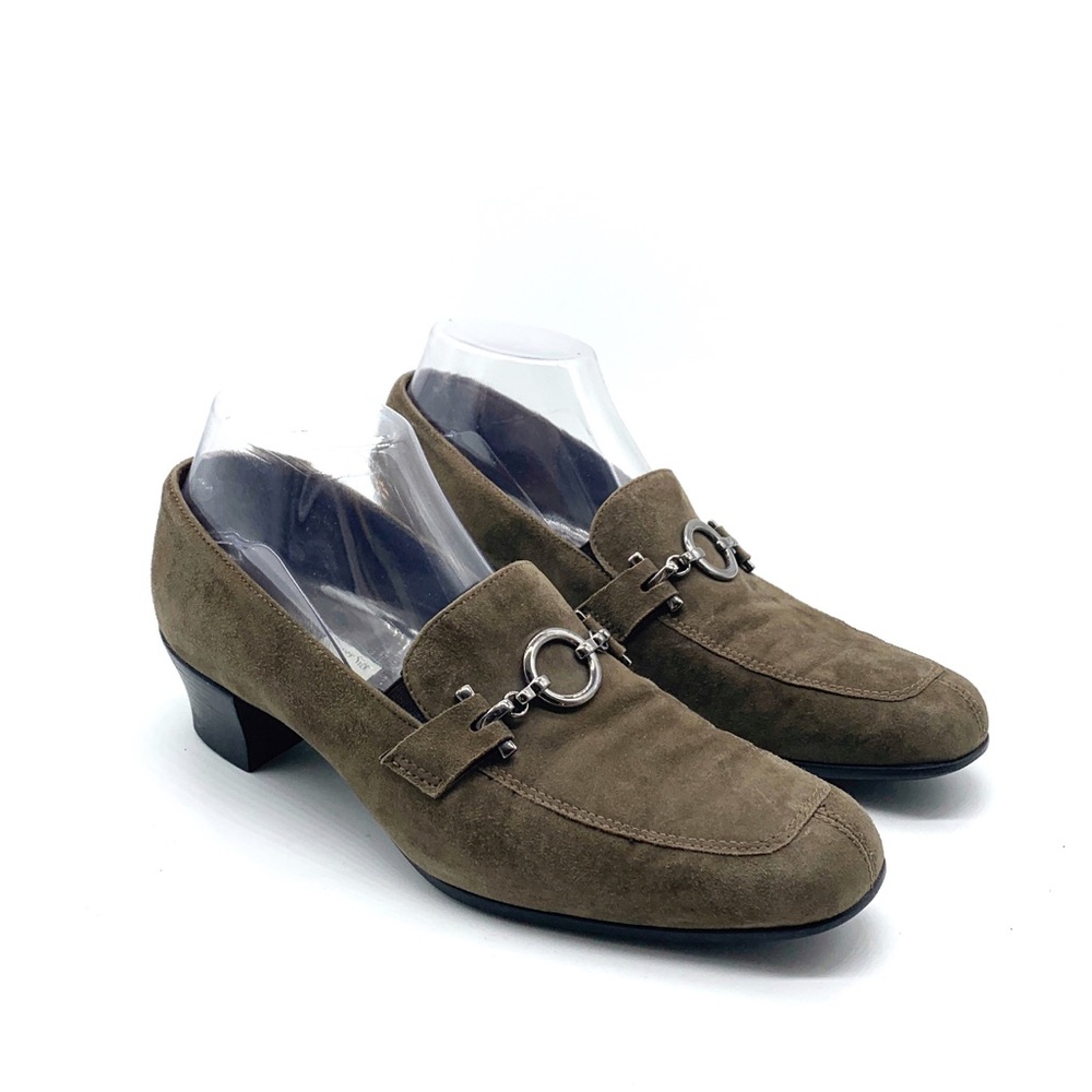 MUNRO NWOT COMFORT LOAFER  with METAL RING SZ 9